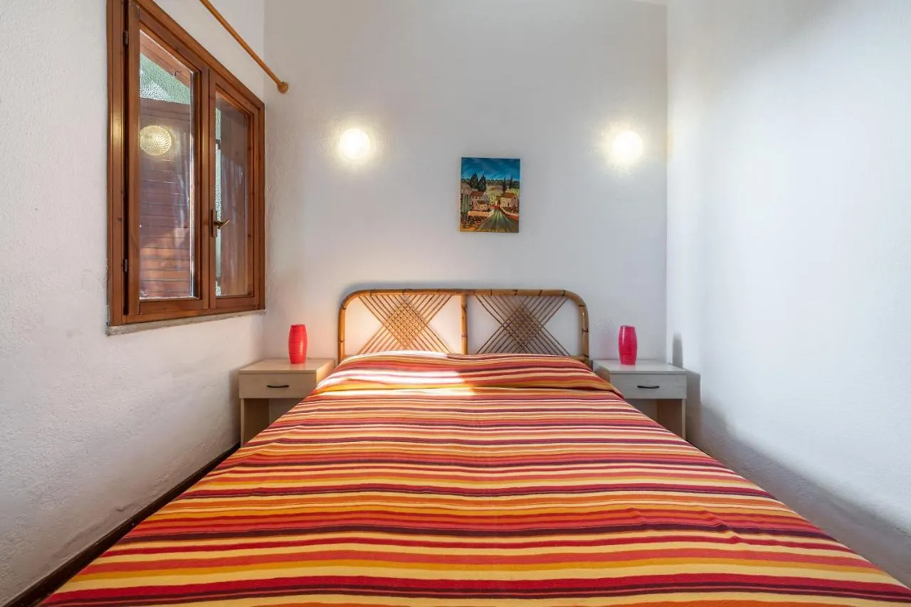 Accu Is Prezzus Tipo D1 Fronte Mare Daire Villasimius